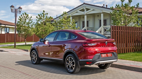 Сравниваем Haval F7, Kia Sportage, Geely Atlas и&nbsp;Renault Arkana