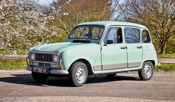 Renault 4Ever Trophy: ретрокроссовер будущего Renault 4Ever Trophy: ретрокроссовер будущего