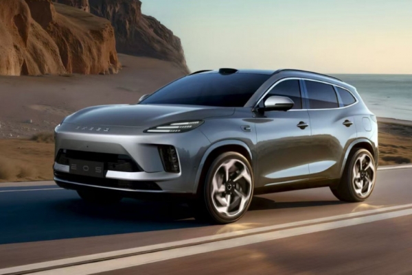 Представлен кроссовер Exeed Sterra E05 на базе модели TXL Представлен кроссовер Exeed Sterra E05 на базе модели TXL