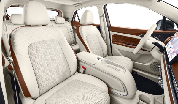 Хэтчбек Ora 03 стал проще и дешевле после обновления