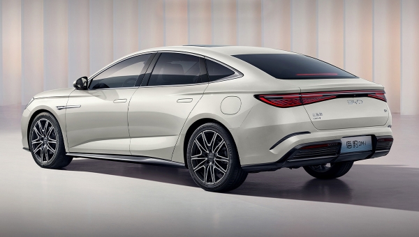 Совсем другой тюлень: седан BYD Seal DM-i Совсем другой тюлень: седан BYD Seal DM-i