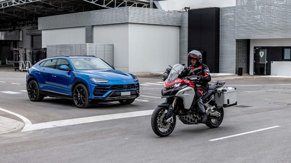 Ducati анонсировал мотоциклы, которые будут похожи на роскошные автомобили от Bentley Ducati анонсировал мотоциклы, которые будут похожи на роскошные автомобили от Bentley