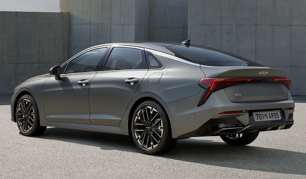 Обновленный седан Kia К5 представлен в Корее Обновленный седан Kia К5 представлен в Корее