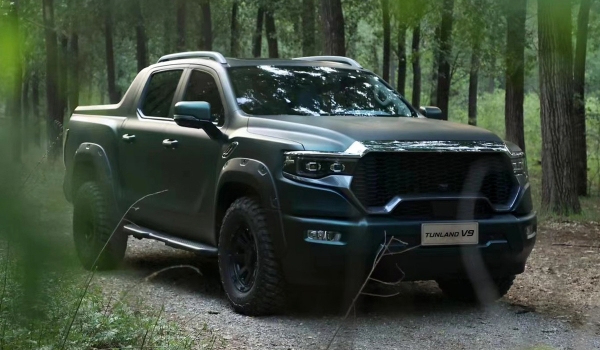 На российский рынок выходят крупные пикапы Foton Tunland V7 и V9 На российский рынок выходят крупные пикапы Foton Tunland V7 и V9