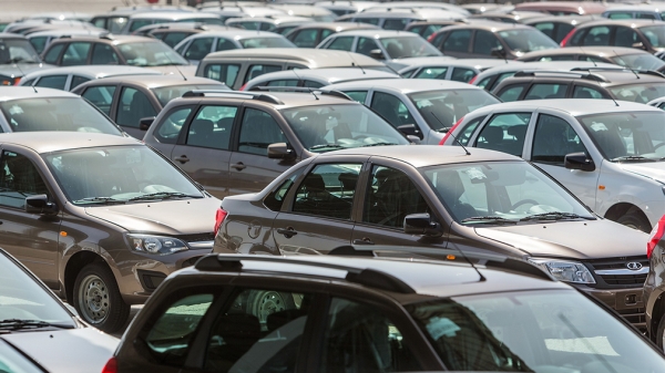 Продажи новых легковых автомобилей и LCV в РФ упали в 4,6 раза в апреле 2022 года Продажи новых легковых автомобилей и LCV в РФ упали в 4,6 раза в апреле 2022 года