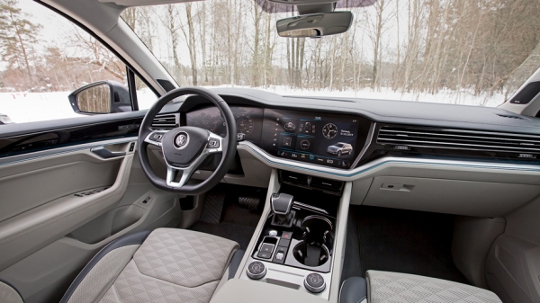 Знакомим дизельные Volkswagen Touareg и Land Rover Discovery Знакомим дизельные Volkswagen Touareg и Land Rover Discovery