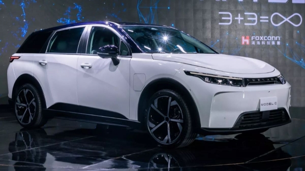 Компания Foxconn подготовит электромобили для японских марок