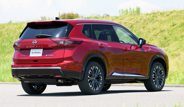 Nissan X-Trail: рестайлинг и букет спецверсий (включая Nismo)