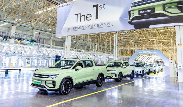 Дайджест дня: быстрый Mistral, рекорд Нюрбургринга и другие события индустрии Дайджест дня: быстрый Mistral, рекорд Нюрбургринга и другие события индустрии