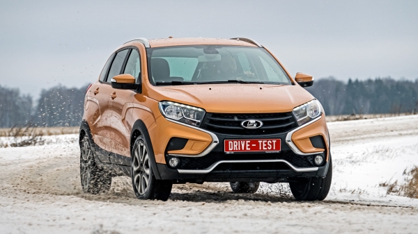 Сводим псевдокроссоверы Lada Xray Cross и Brilliance V3 Сводим псевдокроссоверы Lada Xray Cross и Brilliance V3