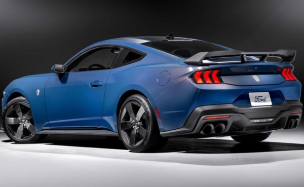 Первый Ford Mustang Dark Horse официально продан за 34 млн рублей