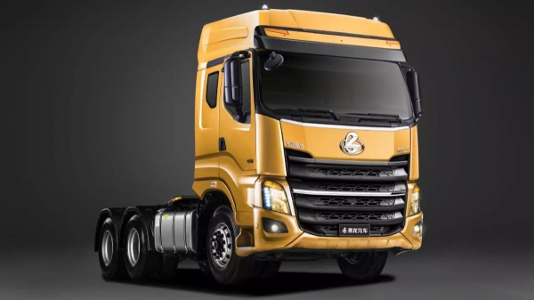 «Quto»: На российский рынок выходит Dongfeng ChengLong H7 для конкуренции с «КамАЗом» «Quto»: На российский рынок выходит Dongfeng ChengLong H7 для конкуренции с «КамАЗом»