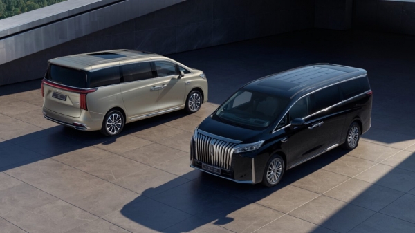 В России анонсировали прайсы на новый гибридный минивэн Wey 80 В России анонсировали прайсы на новый гибридный минивэн Wey 80