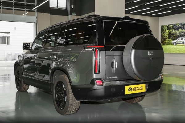 В России начались официальные продажи Rox 01: дорого 