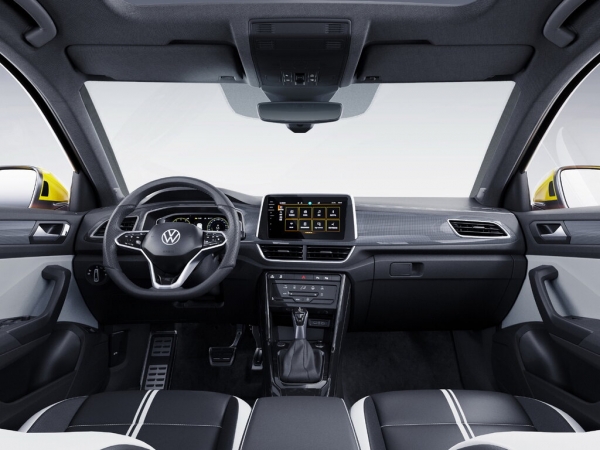 В России продают кроссоверы Volkswagen T-Roc: дешевле «китайцев» В России продают кроссоверы Volkswagen T-Roc: дешевле «китайцев»